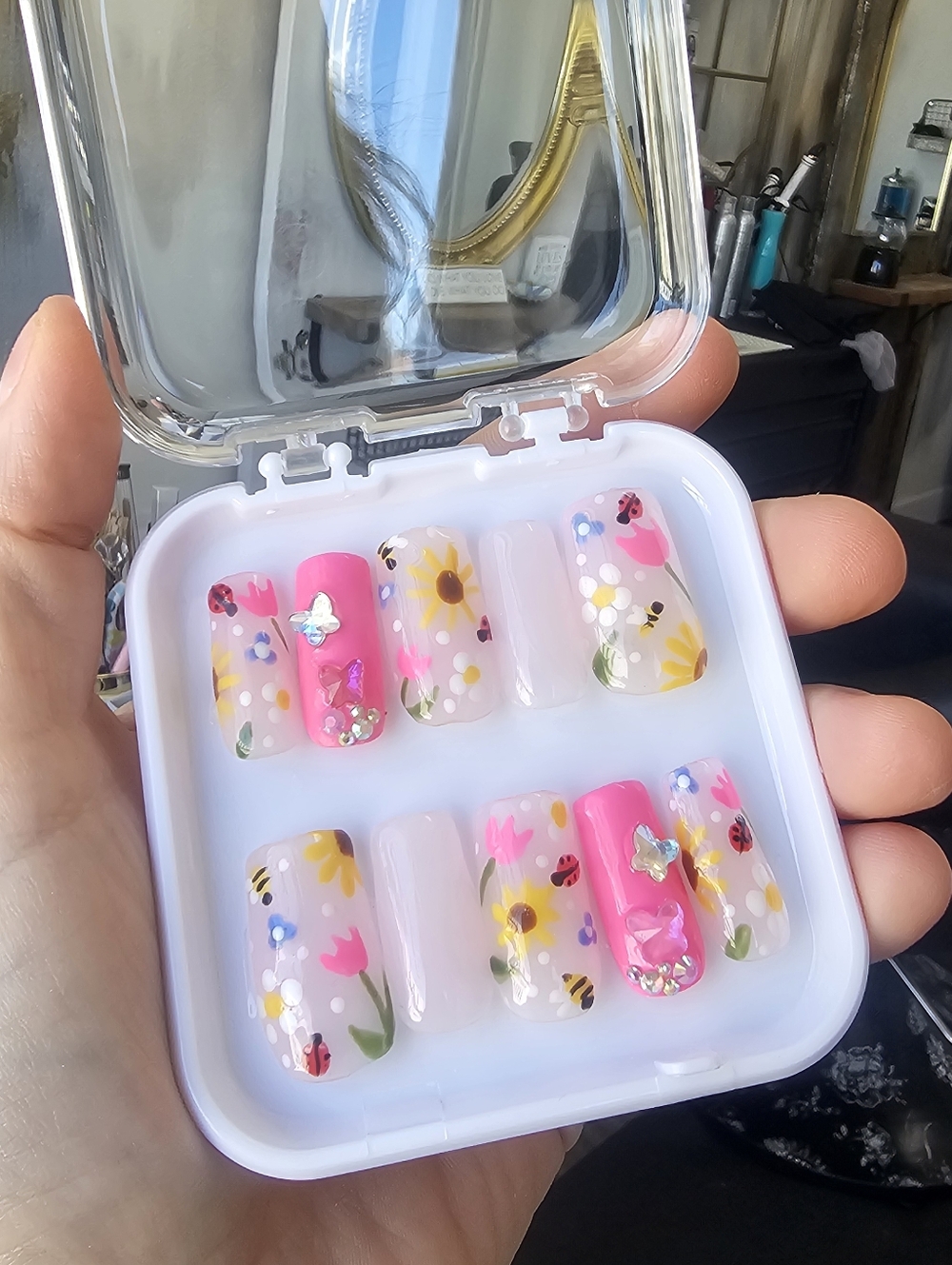 Floral Pink Press-On Nail Set